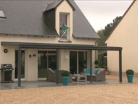 Jardin contemporain avec pergola cloture et portail vignette jardin Tours nov13